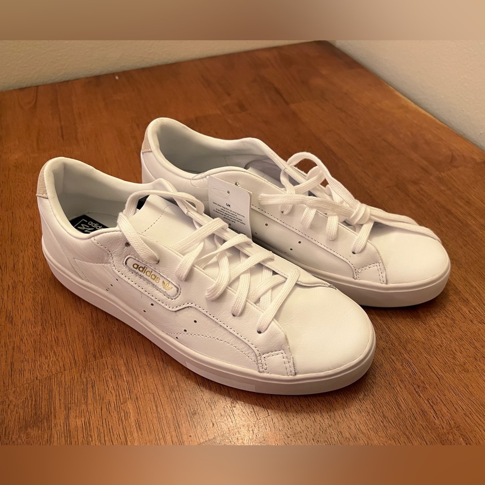 Adidas cloud white womens size 9.5
